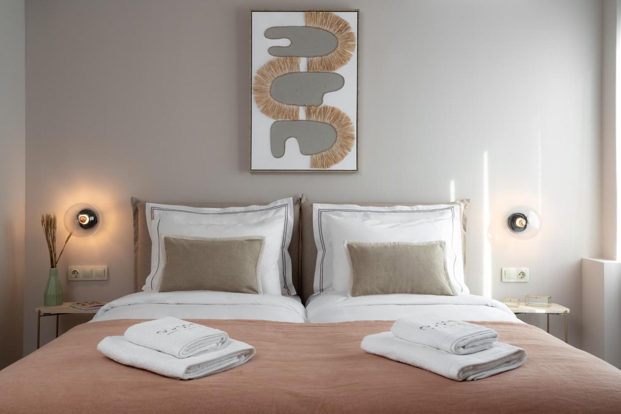 Num Suites & Lofts Athena Bagian luar foto