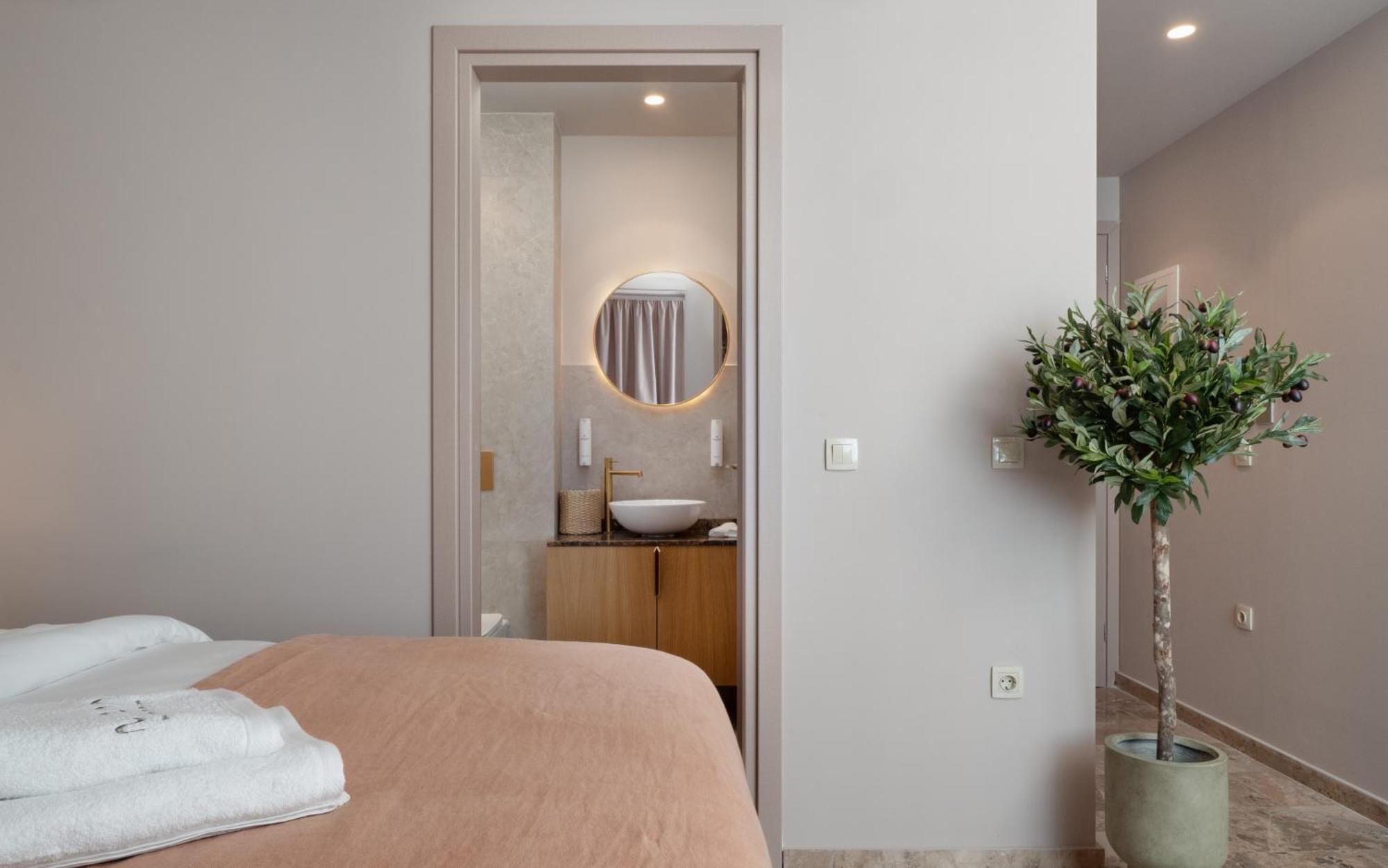 Num Suites & Lofts Athena Bagian luar foto