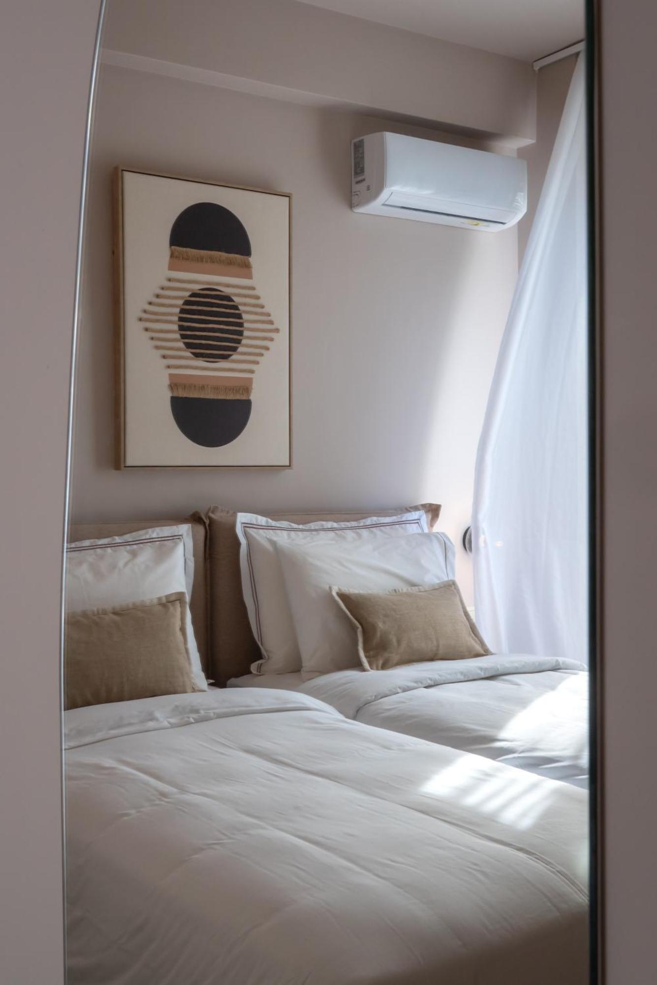 Num Suites & Lofts Athena Bagian luar foto